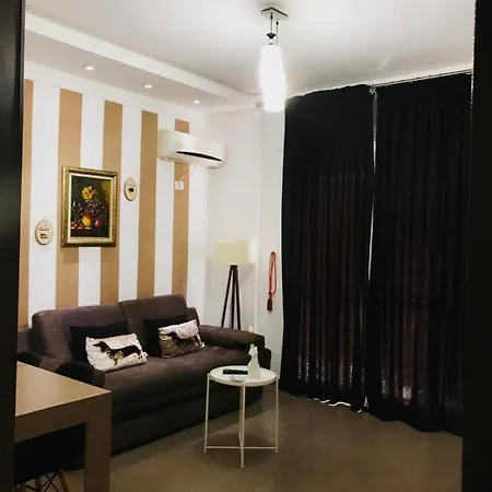Rezidenca Radhima דירה *